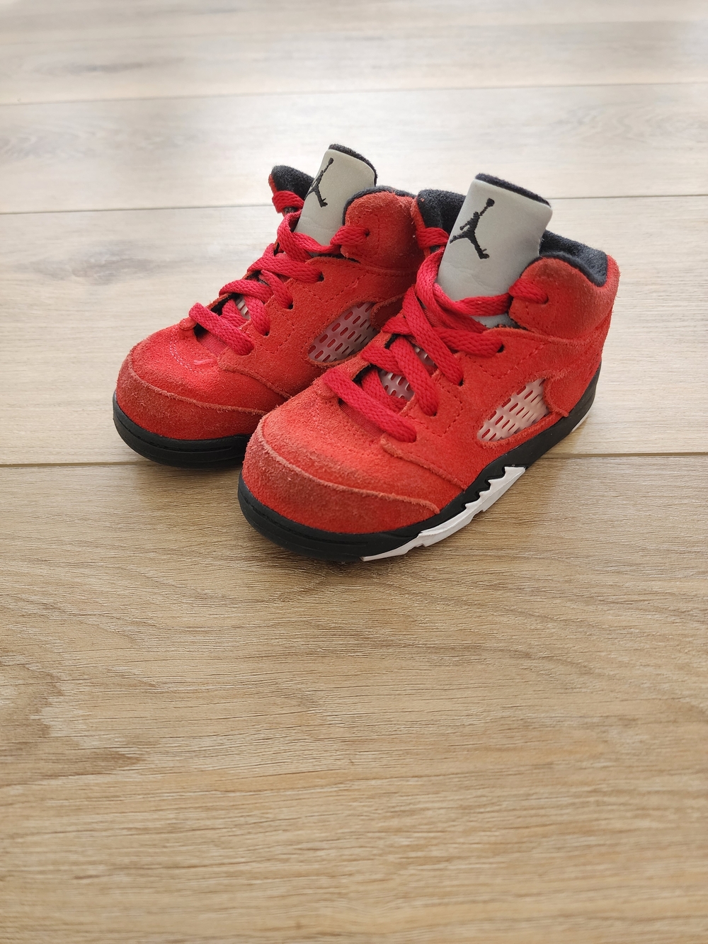 Jordan 5 Raging Bulls